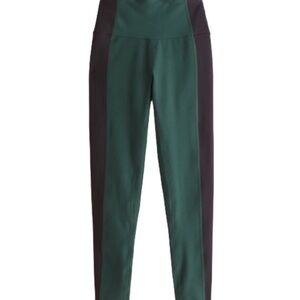 Abercrombie & Fitch Green and Black Leggings with Sleek Design